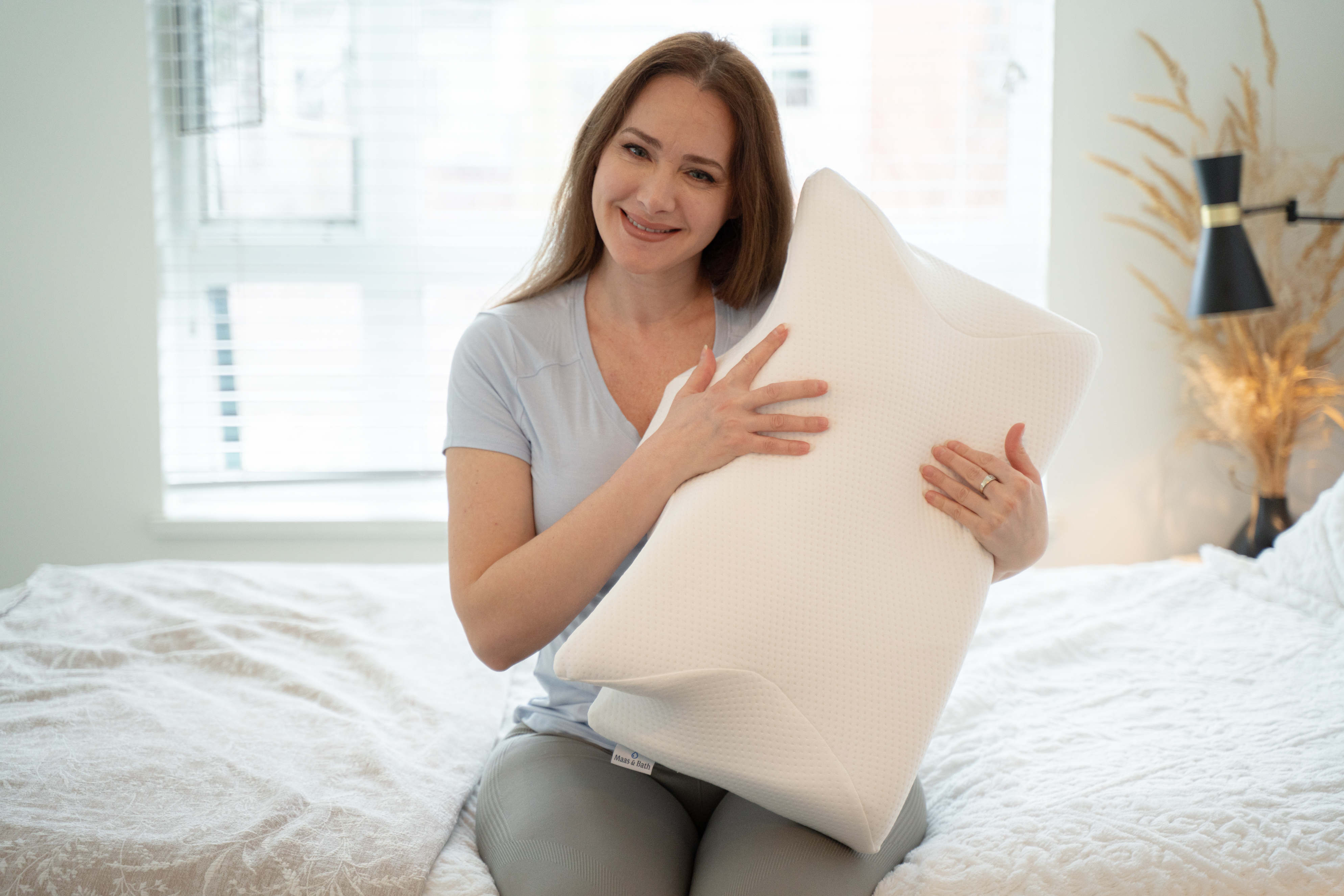 Woman with Ergo Z Pillow